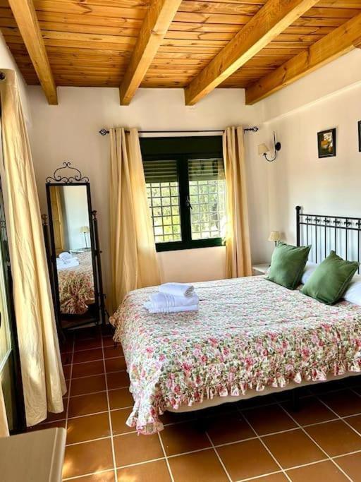 Hispalis Villa En Aracena La Umbria  المظهر الخارجي الصورة