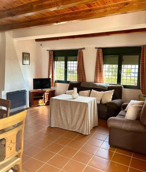 Hispalis Villa En Aracena La Umbria  المظهر الخارجي الصورة